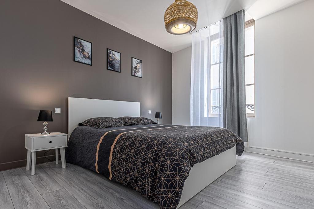 Le Saint-Pierre T2 Cosy En Plein Centre Ville Dreux Buitenkant foto